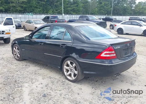2007 Mercedes-Benz C 230 Sport from USA, damaged, VIN WDBRF52H77E024751